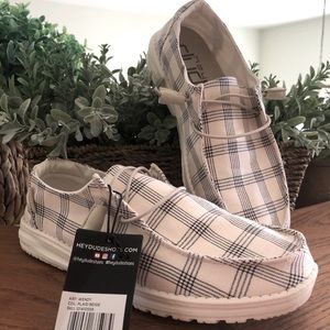 Women’s hey dude “Wendy”